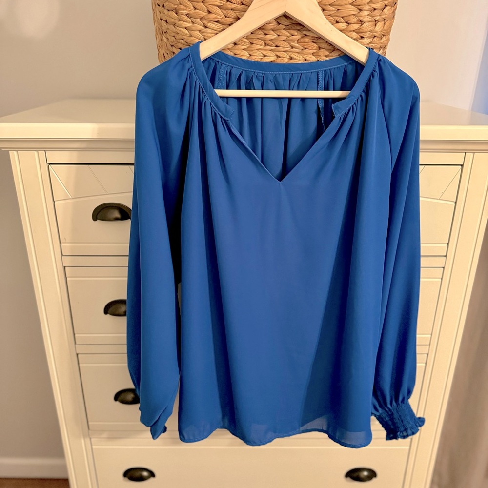 Elegant Blue Women's Blouse